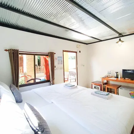 Samet Bellhouse Hotel Koh Samet Exterior photo